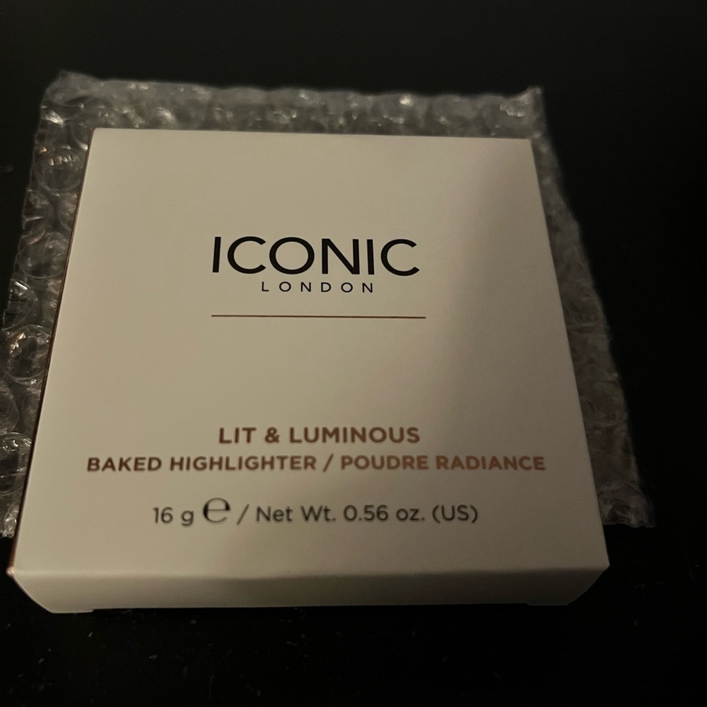 ICONIC London Cream Highlighter Radiant Glow